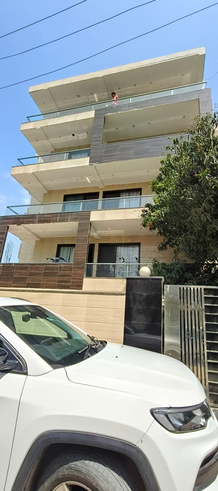 48 Room Guest House rented on sale