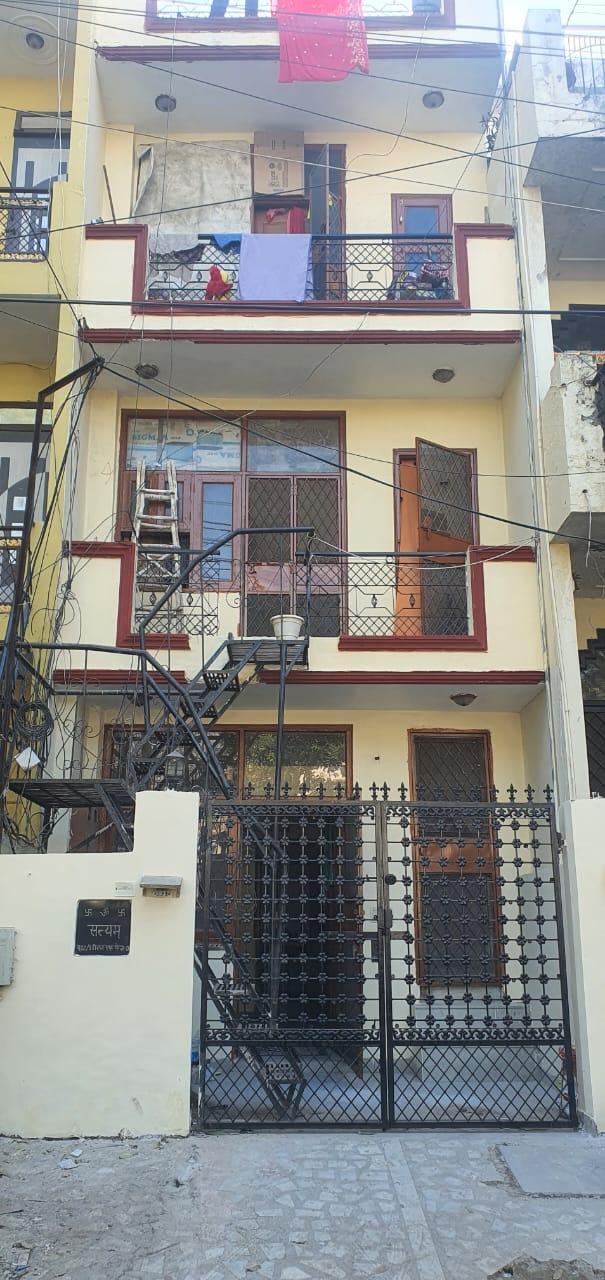 60yds kothi for sale in DLF 3